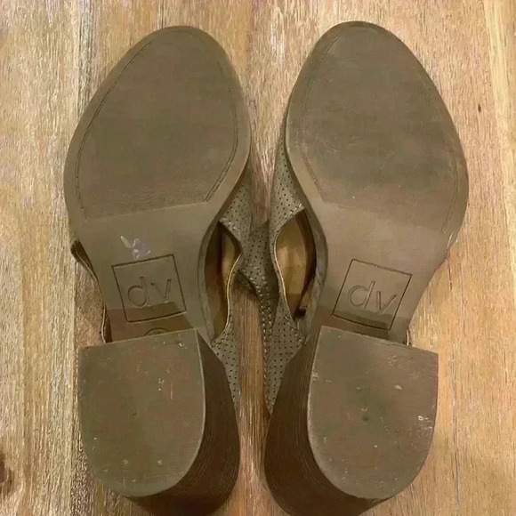 DV by Dolce Vita Perforated Booties SZ 7.5 - Picture 4 of 4